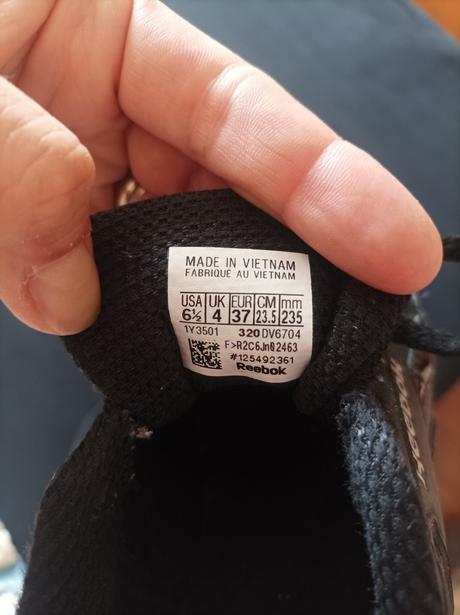 Botasky, reebok,37