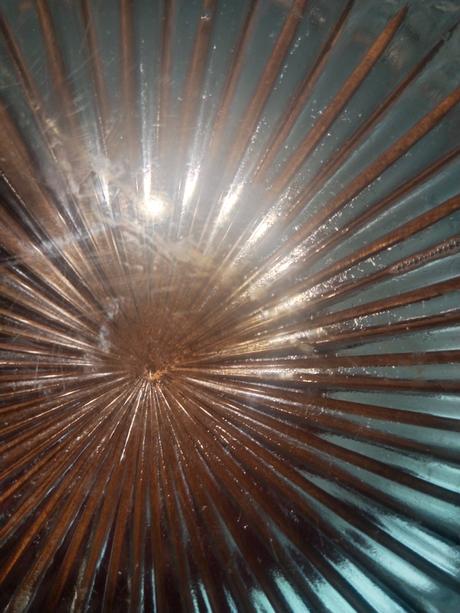 Sklenený elegantný podnos veľký okrúhly,