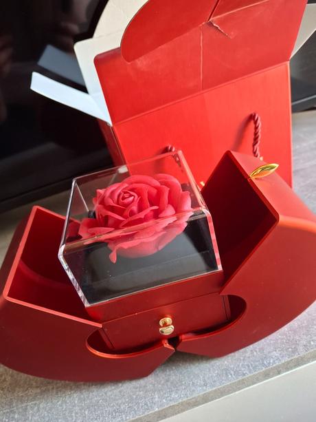 Retiazka v darcekovom balení, 