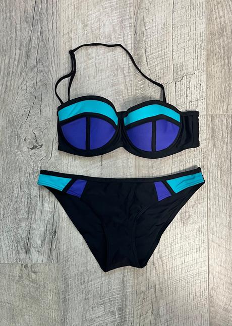 Bikini, takko,s