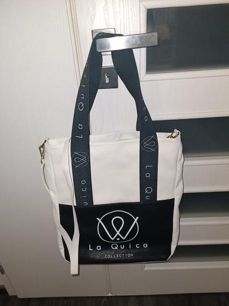 Kabelka úplne nová,