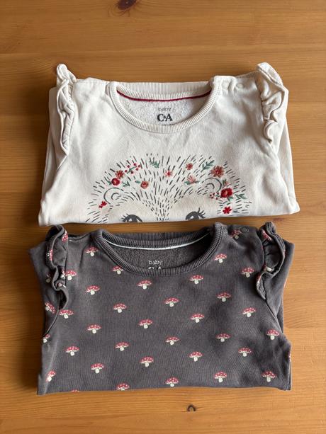 2 mikinky, c&a,92