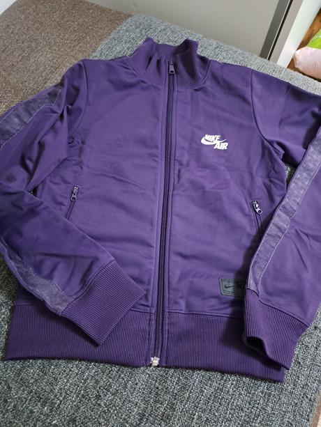 Mikiba sportova 14e, nike,s