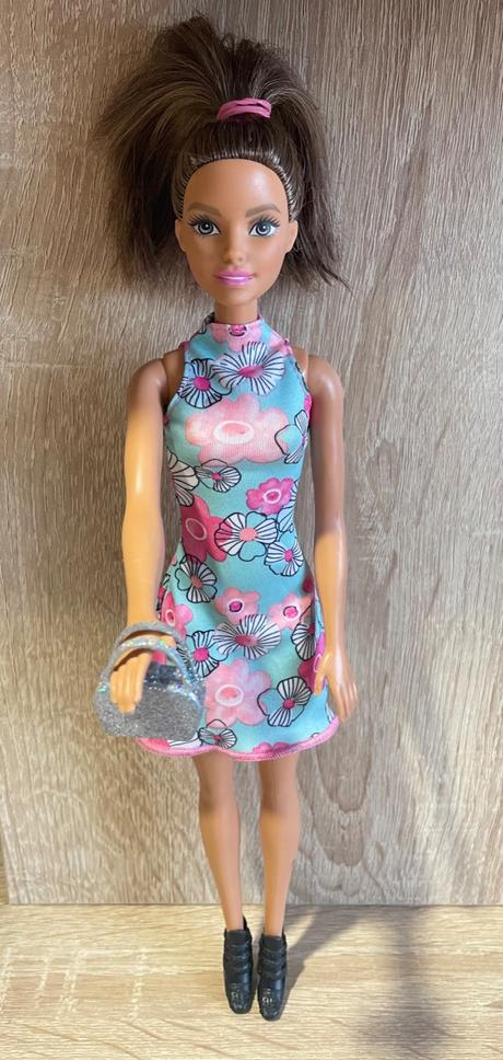 Barbie bábika, 
