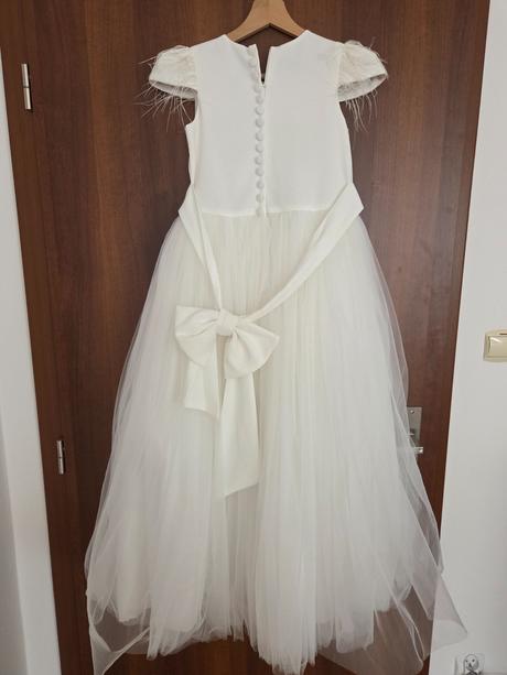 Šaty na prvé sväté prijímanie, 146