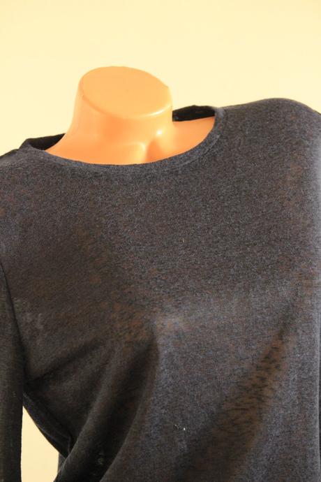 Tmavo modrý svetrík, l, l