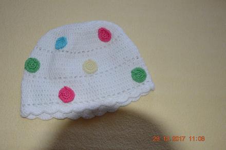 Rôzne čiapky pre slečnu, 104–116