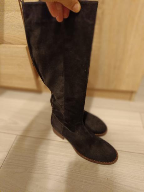 Semišové čižmy, 40