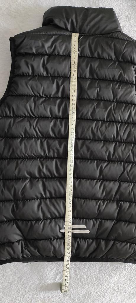 Zateplená vesta, 146