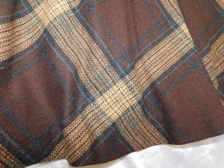 Jake s kvalitna vlnena sukna, 40