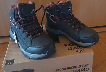 Predám nové trekové topánky, 37