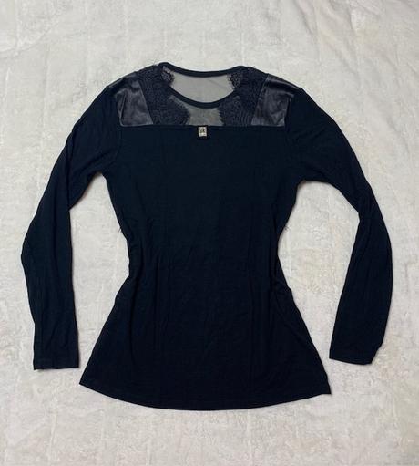 Čierny top s čipkou a koženkou zn. magenta, m