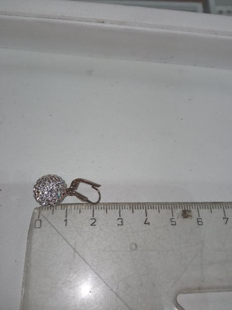 Strieborné náušnice, 