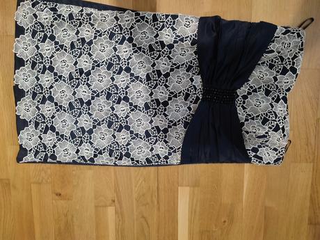 Spoločenské šaty, 40