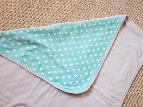 Obojstranná deka do kočíka,