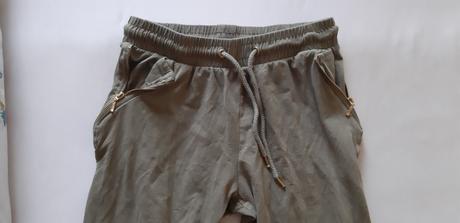Trojštvrťové khaki nohavice, amisu,s