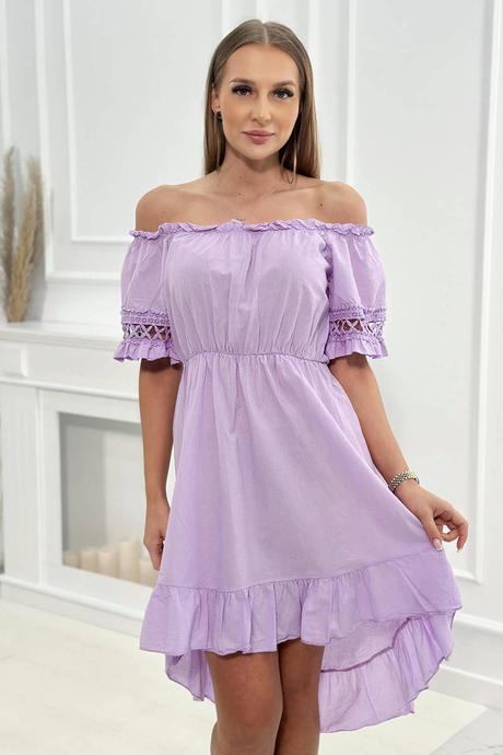 Fialové šaty s čipkou na rukáve, 