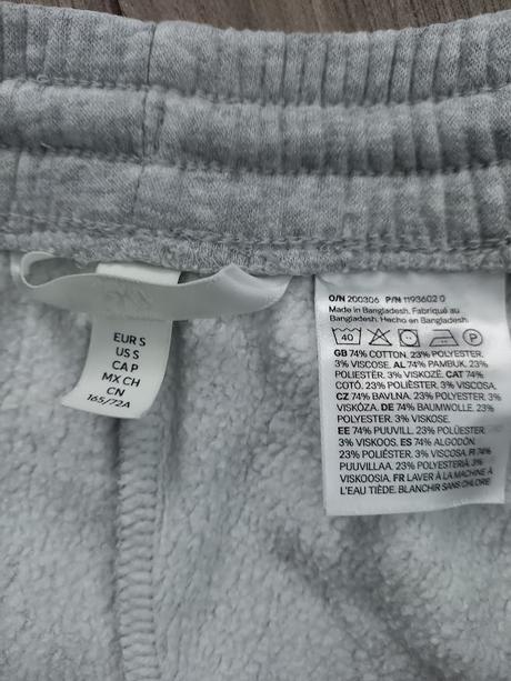 Hrubšie tepláky, h&m,s