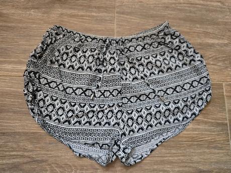 Šortky č.38, h&m,38
