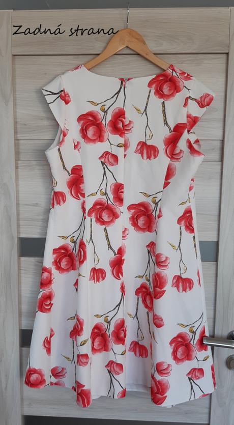 Dámske kvetinové šaty, 44