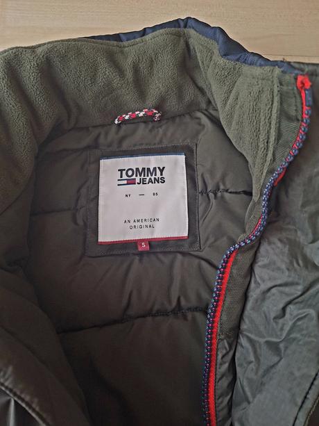 Zimná bunda tommy jeans th, veľkosť s, tommy hilfiger,s