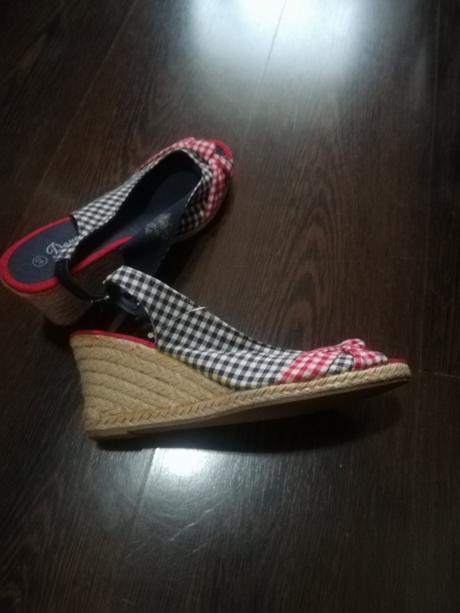 Sandále veľ. 40 už aj s poštou, 40