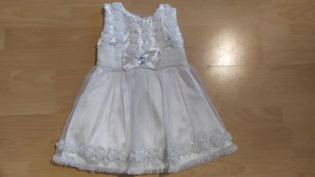 Slávnostné šaty, 92