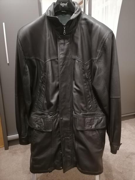 Kožená bunda, 52