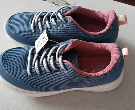 Nové tenisky dievča veľkosť 34, 34