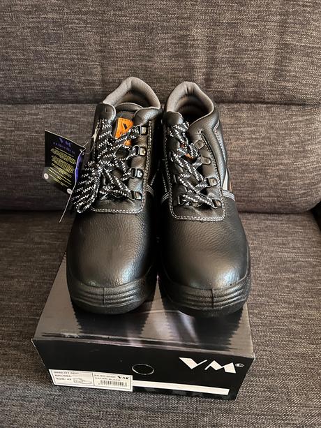 Pánska bezpečnostná a pracovná obuv, 43