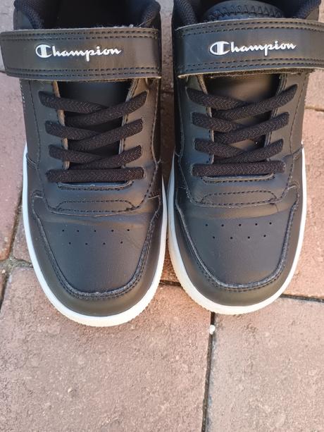 Tenisky, champion,35