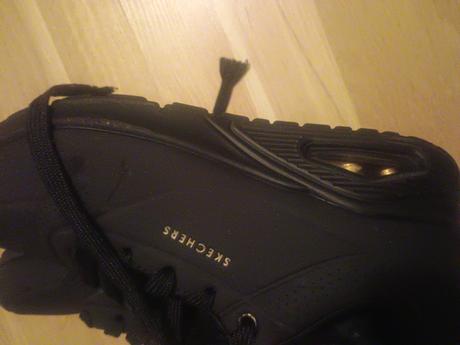 Sketchers, skechers,37