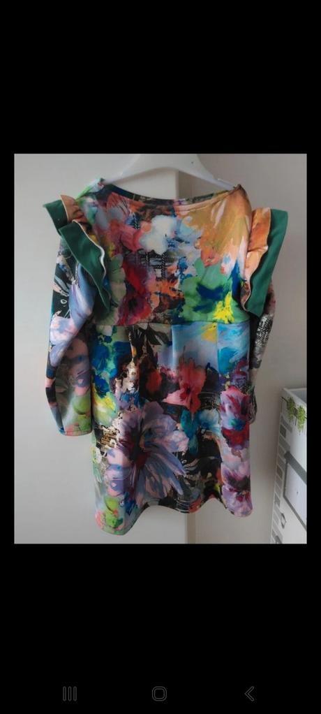 Handmade šaty s volánmi, 116