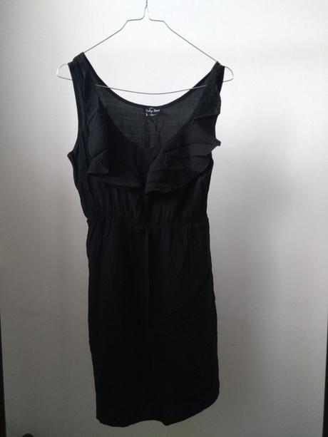 Cierne saty s volanom, xs