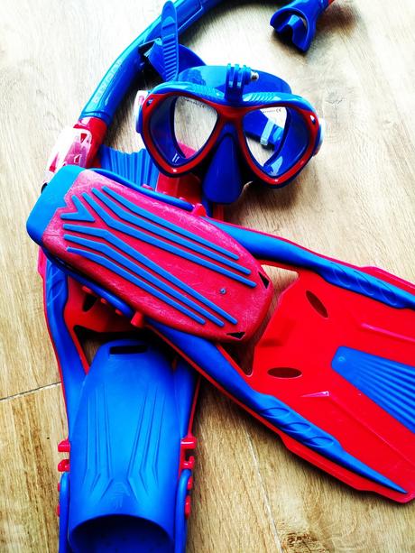 Plutvy a potápačské okuliare, 