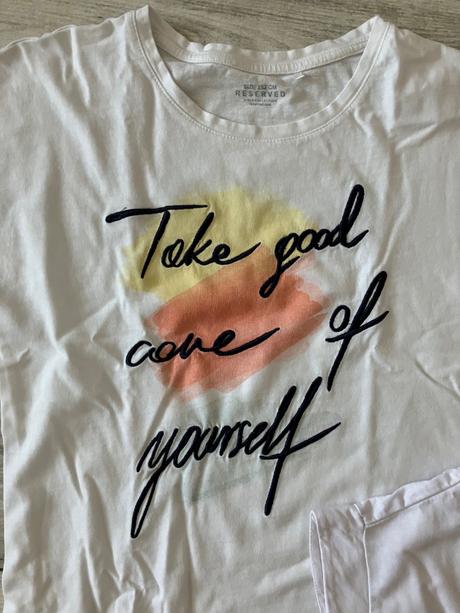 2 trička, reserved,146