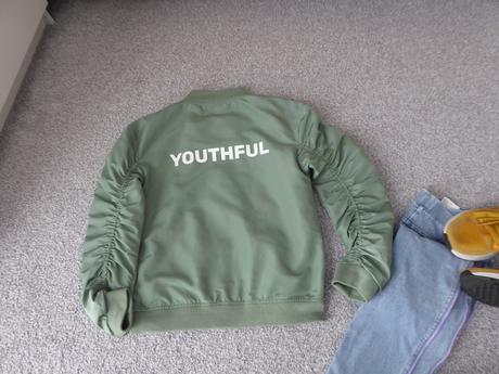 Zelená bomberka, reserved,140