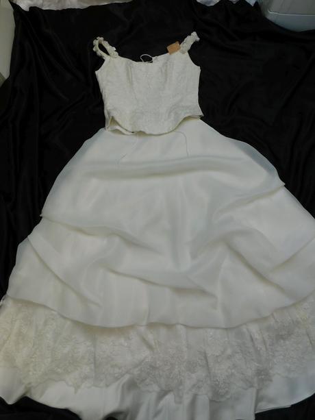 Luxusne nadherne svadobne saty(komplet), 38