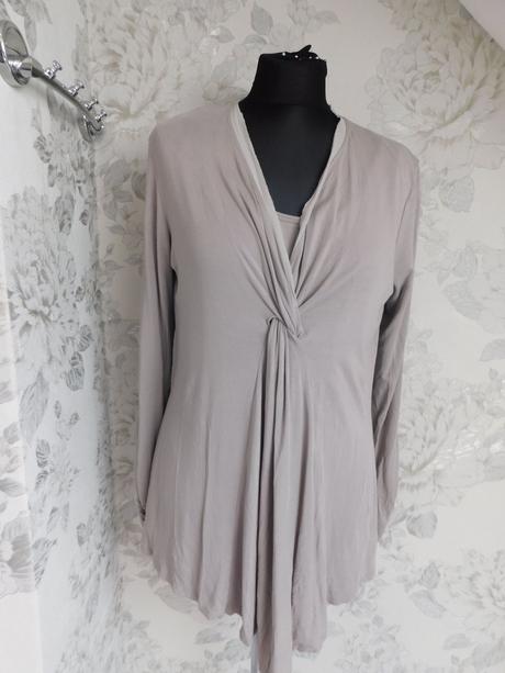 Pekna kvalitna tunika, 42