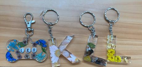 Kľúčenka s príveskom zo živice, 