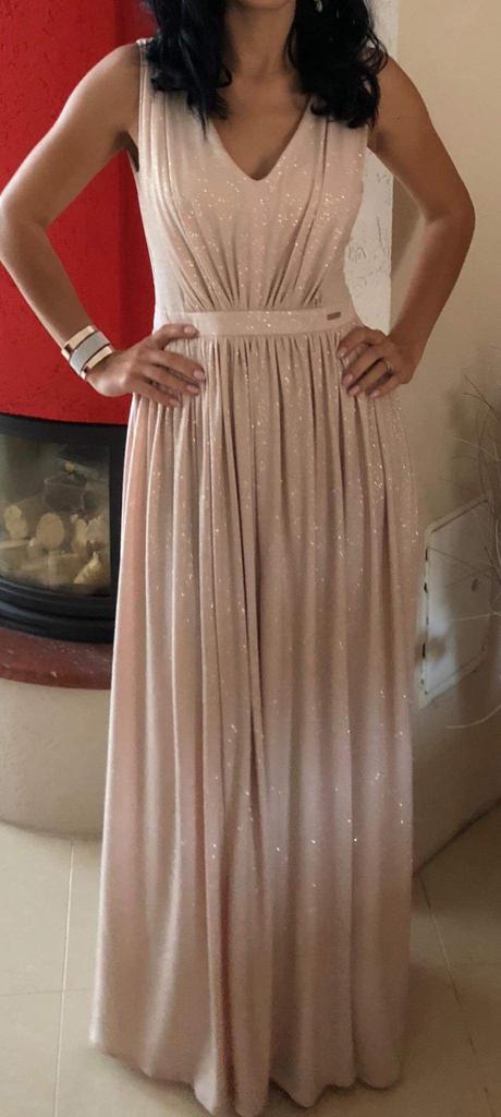 Spolocenske saty, 38