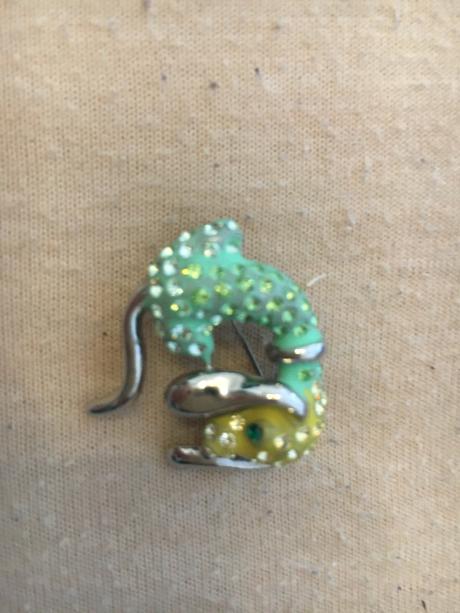 Náušnice a brošňa, 