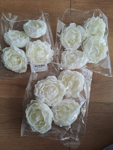 Kvety na dekorovanie,