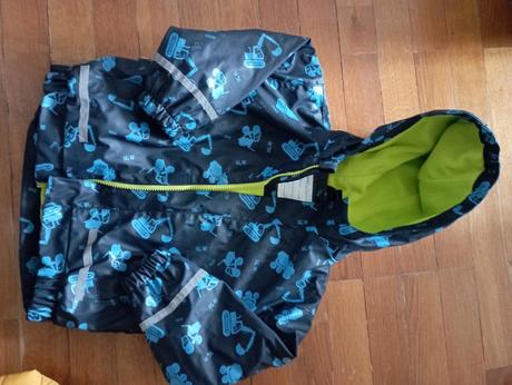 Prechodné bundy a vesta, 98