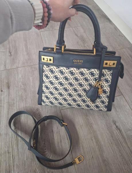 Kabelka guess, guess