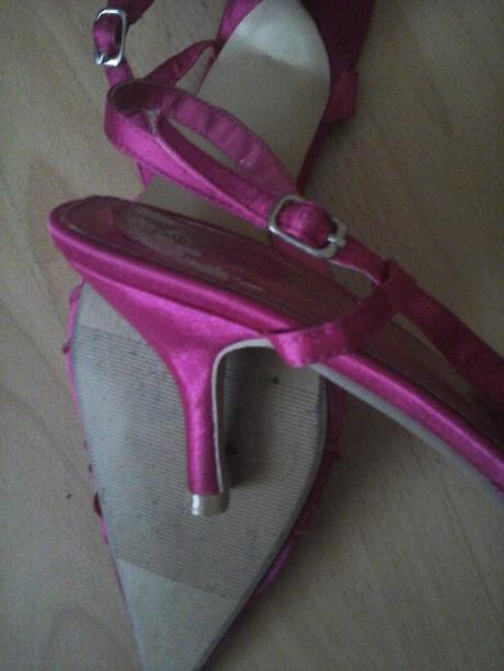 Cyklamenove sandale, 38