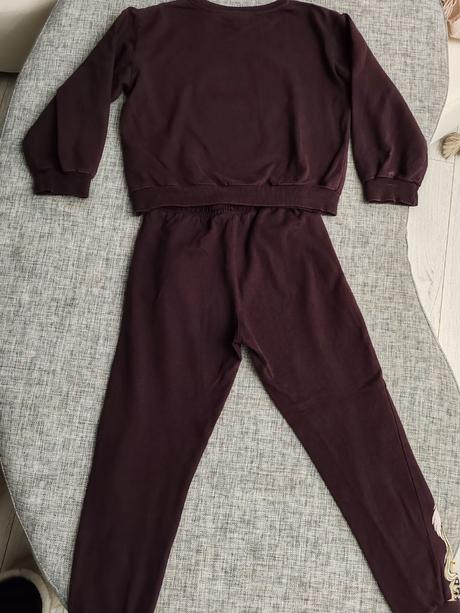 Predám teplákovú súpravu 134, 134