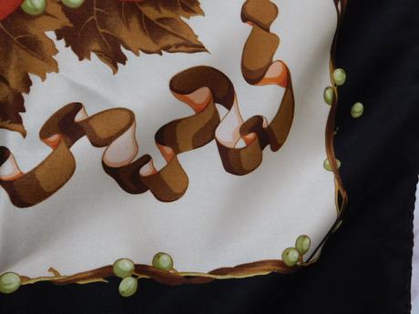 Kvalitná elegantná hodvabna šatka, l