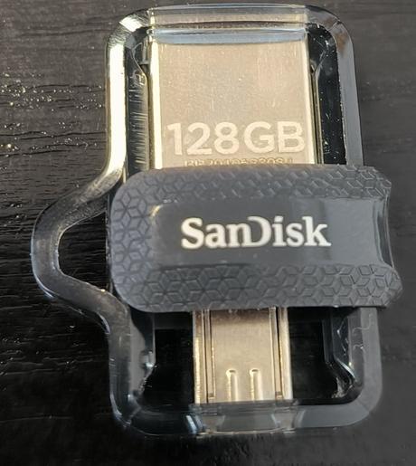 Usb kľúč 16 gb sandisk ultra dual 3.0 128 gb,
