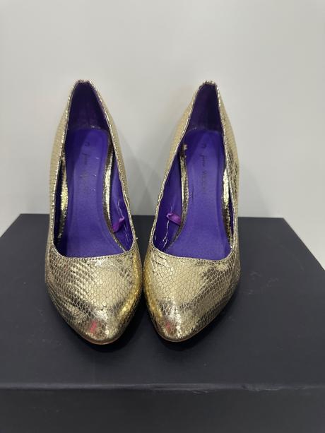 Zlaté lodičky 36, 36